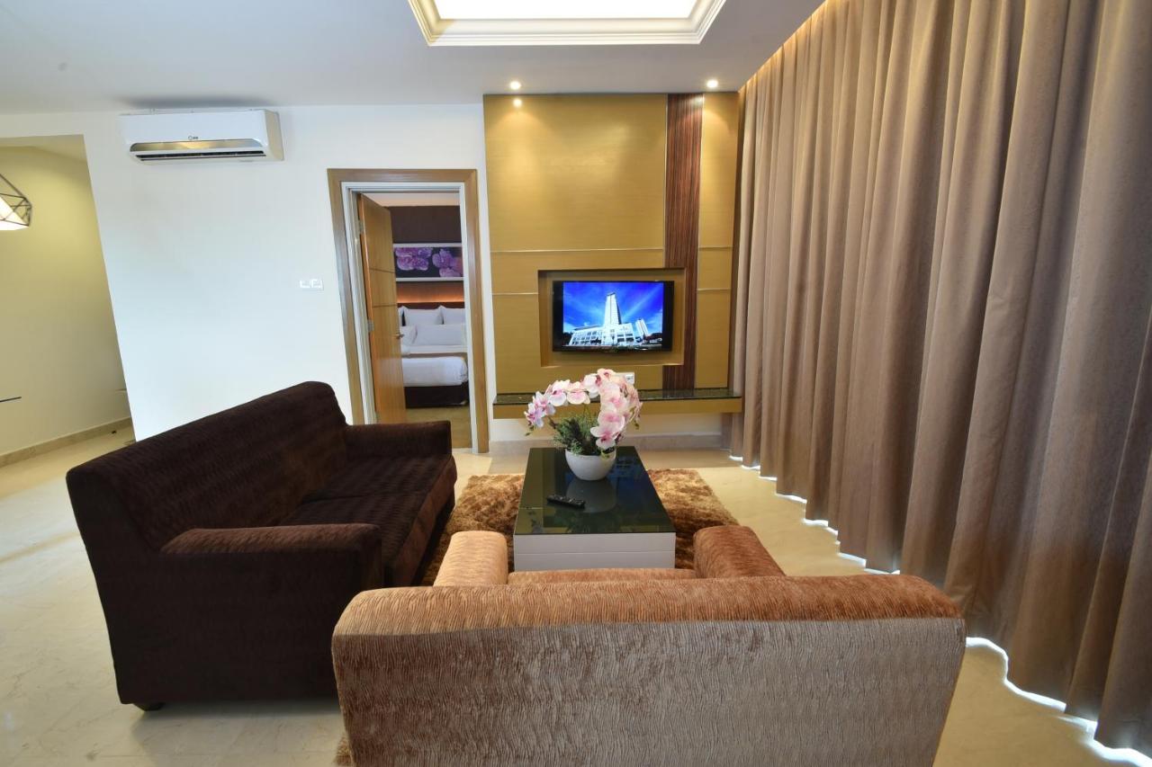 特纳拉酒店 班吉 外观 照片 Living room
