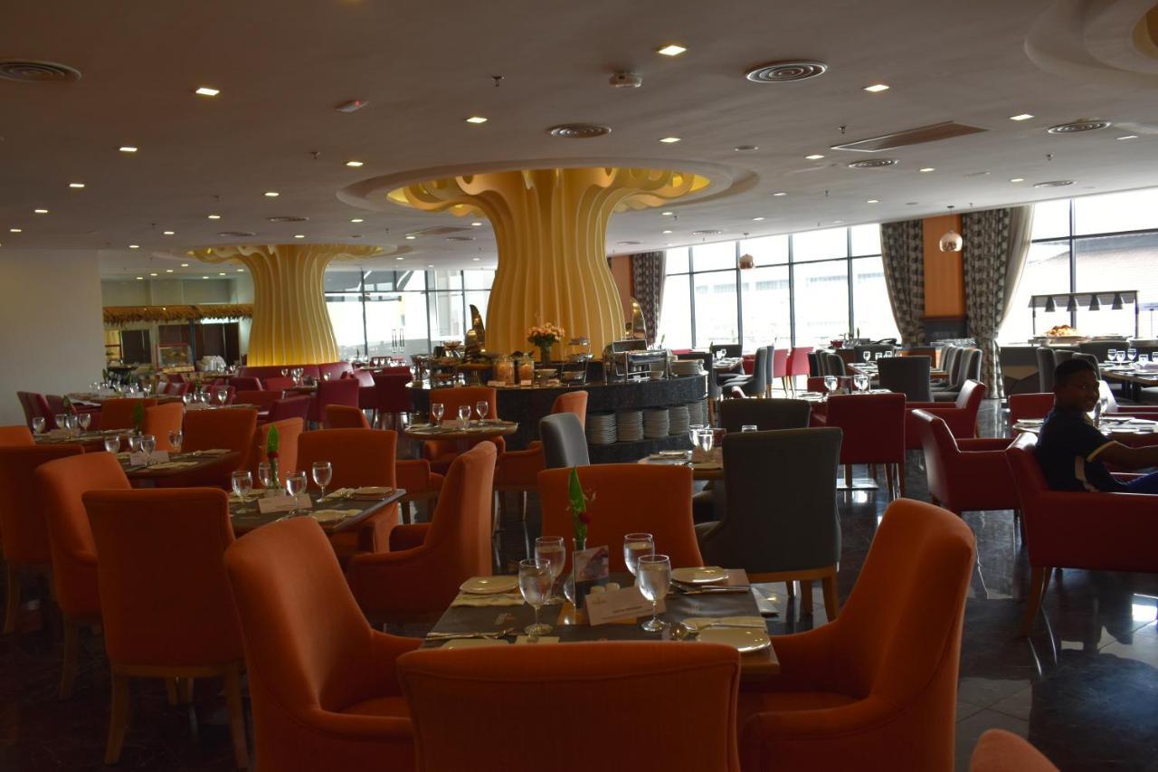 特纳拉酒店 班吉 外观 照片 The restaurant